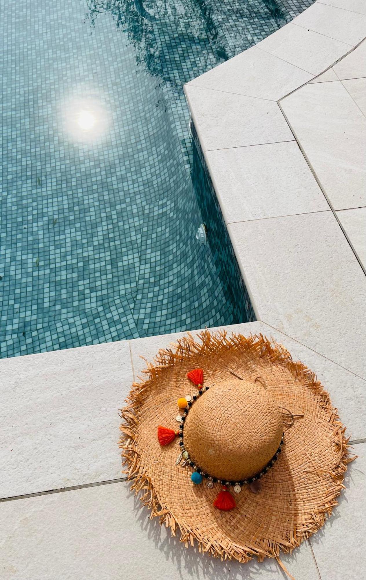 Villa La Carpenee Roquefort-les-Pins Luaran gambar